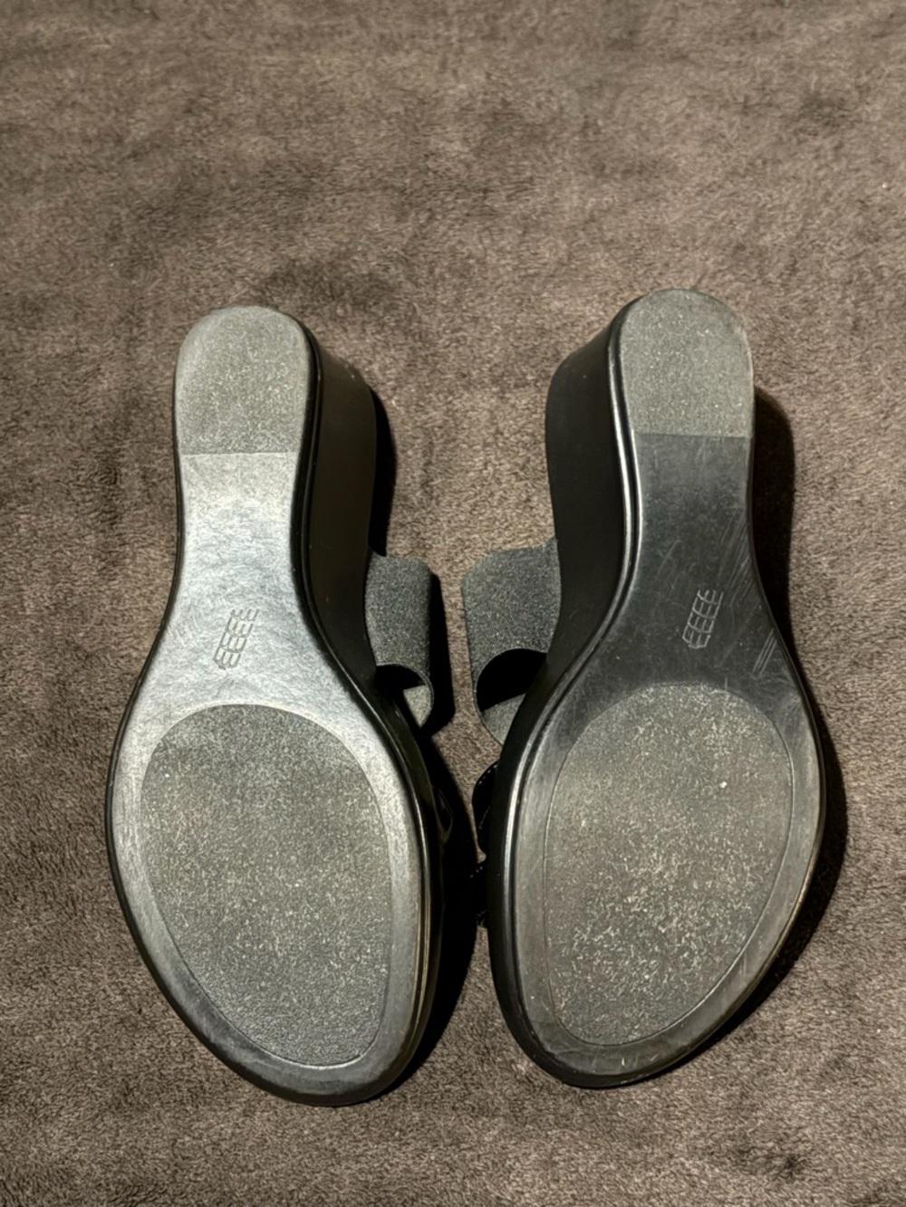Lian Makers Black Patent Platform Pump Sandals - Picture 9 of 9